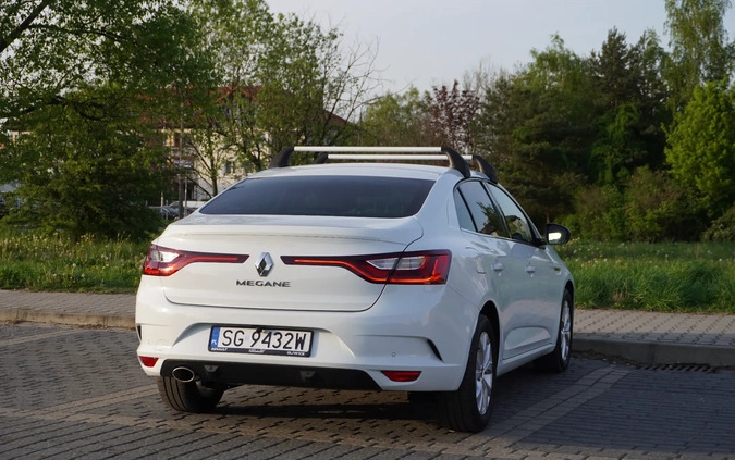 Renault Megane cena 58000 przebieg: 57400, rok produkcji 2019 z Gliwice małe 277